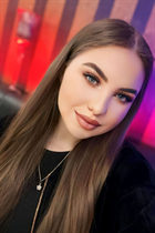 Ukrainian girl sofia from krivoy rog with Light Brown hair age 20