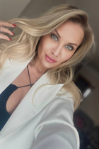 Beautiful ukrainian girl anna from kiev with White Grey hair age 38 photo-13