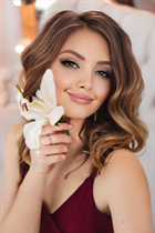 Mariée de bodrum alexandra avec Chatain clairs cheveux, âge 36 photo-7