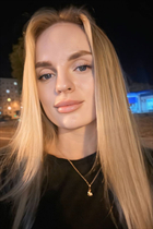 Ukrainian woman for dating alena from sumy with Light Brown hair age 26 photo-2