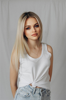 Belle femme ukrainienne olesya de poltava avec Blond cheveux, âge 19