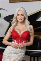 Ukrainian woman maryna from kiev with Blonde hair age 37 photo-18