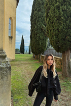 Girl from orlando elena with Blonde hair age 40 photo-16