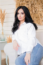 Linda chica ucraniana anastasiia de kiev con pelo Negro y edad 34 photo-1