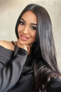 Bride from bishkek umida with Black hair age 23