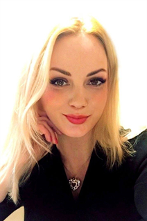 Femme allemande nadiia de bretten avec Blond cheveux 47 ans