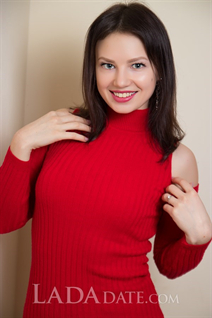 Ukranian beauty galina from nikolaev with Light Brown hair age 27