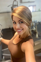 monaco-ville bride elena with Dark Brown hair age 42 photo-16