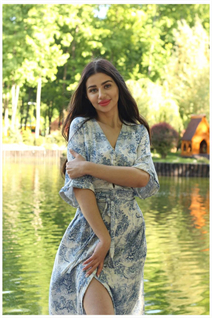 Stunning Ukrainian woman olga from dnepr with Dark Brown hair age 37 photo-7