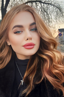 Slavic women anastasia from kiev with Light Brown hair age 18
