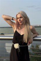 Novia ucraniana mira de kiev con pelo Rubio y edad 40 photo-4