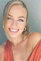 Mujer perfecta valentina de dubai con pelo Marrón claro y edad 31 photo-8