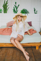 Ukrainian bride anna from kiev with Blonde hair age 36 photo-3