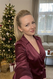 Sortir avec une femme allemande svetlana de markkleeberg avec Blond cheveux 40 ans