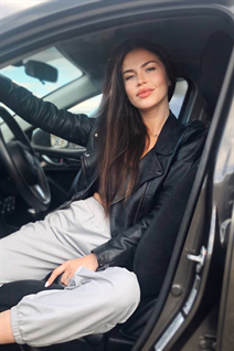 Salir con ucraniana vita de kiev con pelo Marrón oscuro y edad 34 photo-6