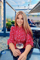 Dating a ukrainian girl viktoria from vancouver with Light Brown hair age 36 photo-9