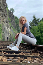 Chica bonita natalya de st. p&#246;lten con pelo Marrón claro y edad 46 photo-5