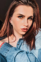 Jolie fille anastasia de warszawa avec Chatain clairs cheveux, âge 27 photo-1
