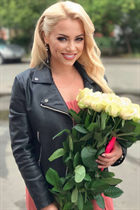 Novia de kiev marina con pelo Rubio y edad 35 photo-7