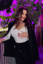 Czech woman daria from prague with Dark Brown hair 22 years old photo-11