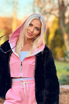 Date Ukrainian women kateryna from dnipro with Blonde hair age 38 photo-3