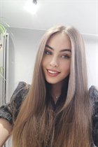 Dating a german girl varvara from berlin with Light Brown hair 20 years old photo-67