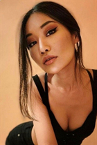 Stunning Russian bride kate from moscow with Black hair age 36 photo-1
