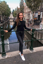 Biélorusse anastasia de minsk avec Noirs cheveux, âge 29 photo-3