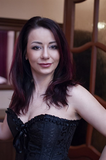 Beautiful ukrainian girl anna from poltava with Black hair age 35