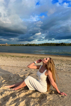 Bride from tallinn svetlana with Blonde hair age 34 photo-6
