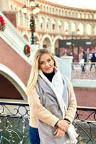 Pretty ukrainian lady kristina from kiev with Blonde hair age 28 photo-4
