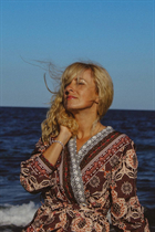 Ukrainian mail order bride ganna from kharkiv with Blonde hair age 45 photo-2