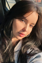 Ukrainian lady eleonora from kharkiv with Dark Brown hair age 19 photo-5