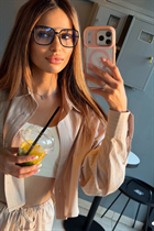 Dating ukrainian woman naina from kiev with Dark Brown hair age 33 photo-13
