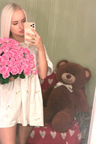 Ukrainian pretty girl alyona from kremenchug with Blonde hair age 26 photo-13