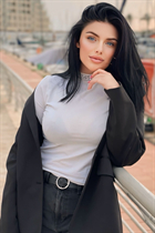Perfect woman daria from vienna  with Black hair age 30 photo-5