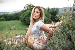 Russian mail order bride nastya from mombeltran with Blonde hair age 36 photo-29