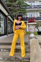 Ukrainian woman online nina from kiev with Black hair age 57 photo-4