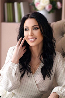 Order russian wife victoria from mariupol with Dark Brown hair age 39