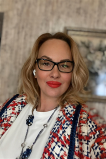 Beautiful ukrainian girl irina from kyiv with Red hair age 56