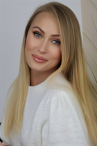 Beautiful woman of Ukraine ella from kiev with Blonde hair age 46 photo-24