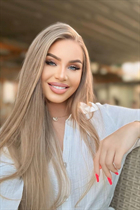 Romanian girl alexia from cluj-napoca with Light Brown hair 27 years old photo-4