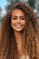 Girl from canary islands albina with Light Brown hair age 21 photo-17