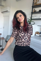 Date Ukrainian women iryna from dnipro with Black hair age 46 photo-19