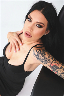 Dating a ukrainian woman irina from odessa with Black hair age 26