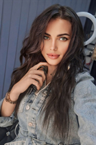 Mariée allemande anna de poltava avec Brunette cheveux 34 ans photo-1