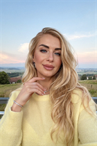 Gorgeous Ukrainian bride nelli from zaporizhzhia with Blonde hair age 39 photo-2