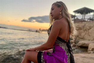 Ukrainian girl model angela from kharkov with Blonde hair age 40 photo-46