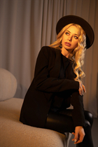 Dame d'Ukraine olga de kyiv avec Blond cheveux, âge 36 photo-6