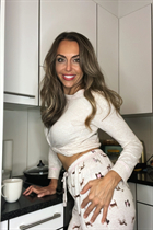 Dating a german woman svetlana from berlin with Light Brown hair 44 years old photo-2